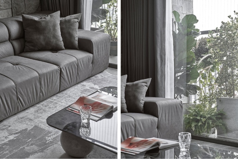 Đơn giản hóa trong việc thiết kế và ưu tiên vào chất lượng nội thất, căn phòng khách sở hữu bộ ghế sofa Nỉ cao cấp cùng bàn trà nhỏ tinh xảo, thời thượng