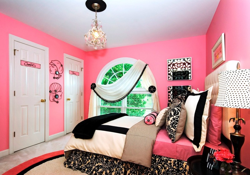 Phòng ngủ phong cách Retro với gam màu hồng chủ đạo ấn tượng